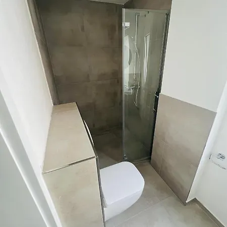 Apartment Big House L 10 Beds L 5 Bedrooms L 2 Bathrooms L Wifi *